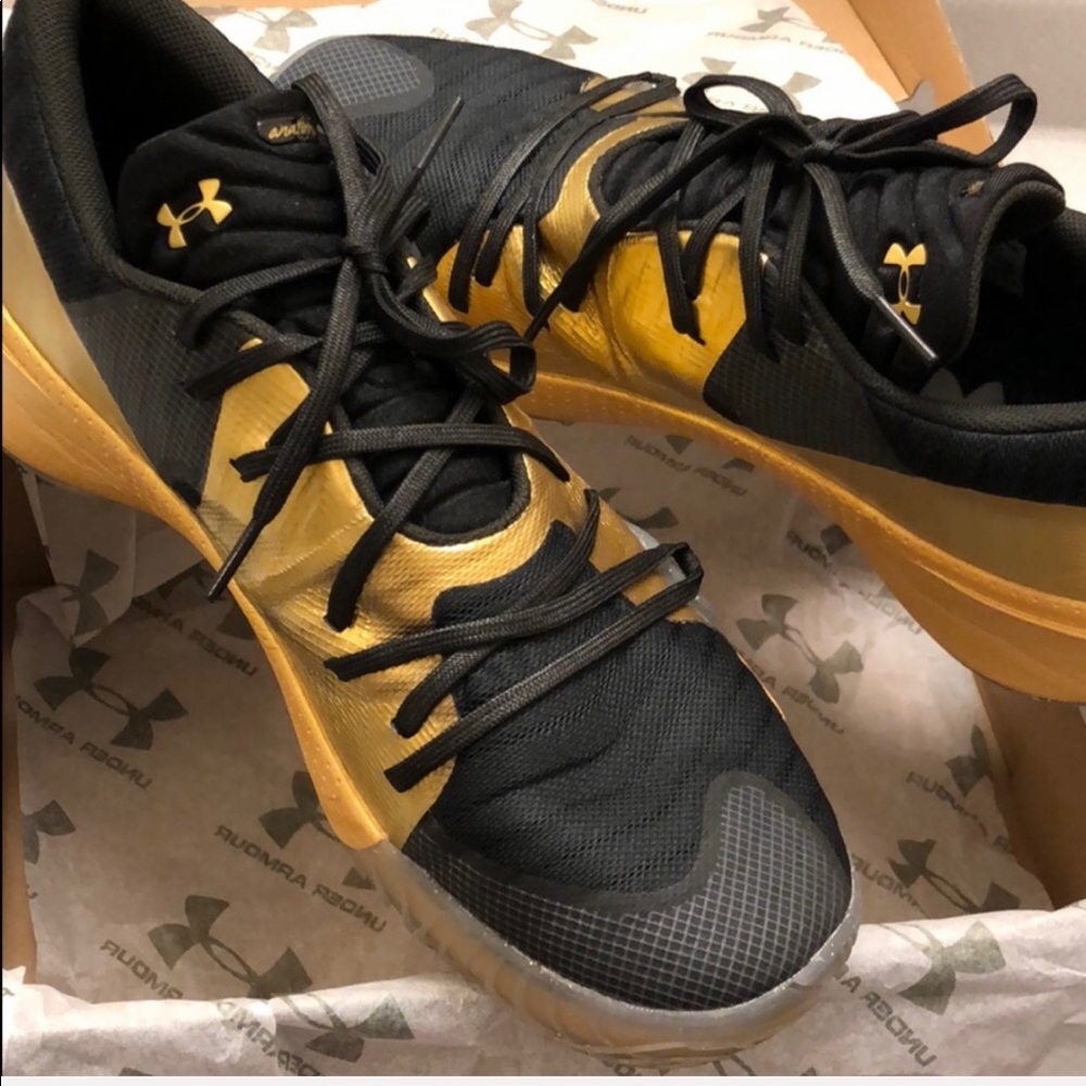 Under Armour - Picture 5 of 7